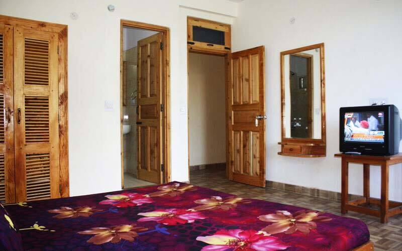Sarthak Bed & Breakfast, Manali 2